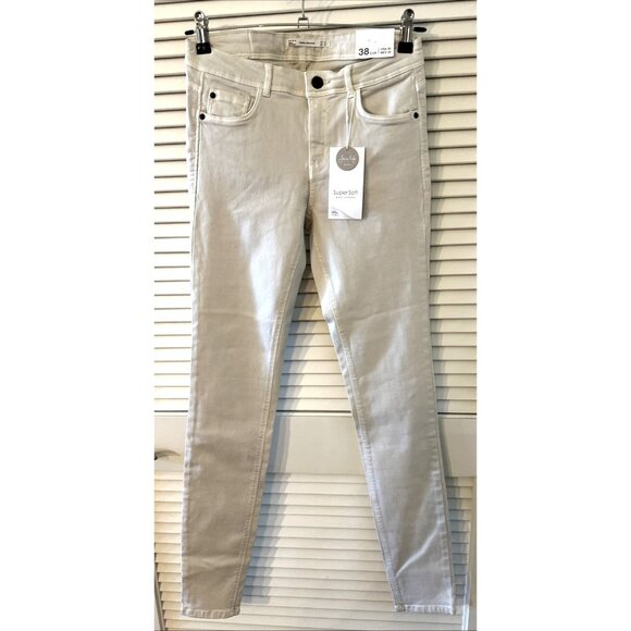 Zara Trafaluc Denimwear Skinny Jeans Size 6 Stretch Waist Super Soft White NEW - Picture 1 of 10